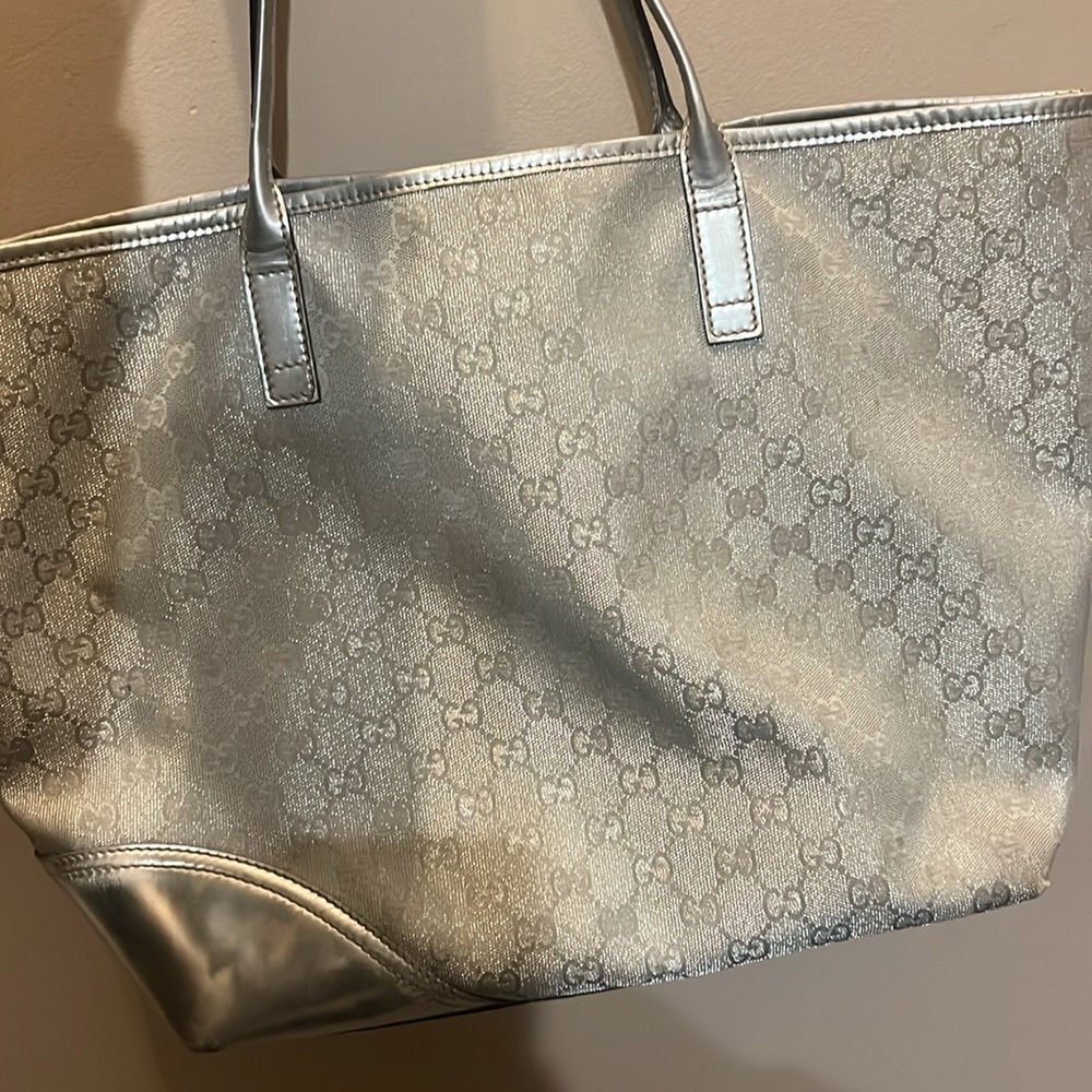 Authentic Silver Gucci medium tote bag. - Picture 3 of 8